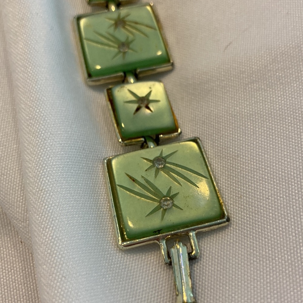 Retro Classic blue green 50s 60s style bracelet. This is a fun piece! - Picture 2 of 9